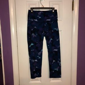 Cropped Navy patterned leggings